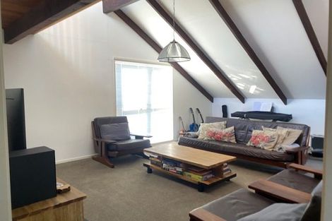 Photo of property in 50 Hattaway Avenue, Bucklands Beach, Auckland, 2012