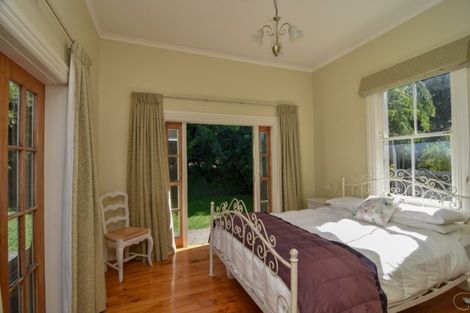 Photo of property in 269 High Street North, Carterton, 5713