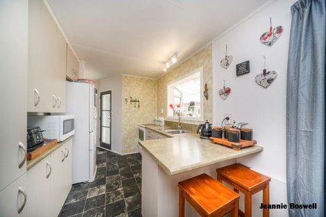 Photo of property in 84 Apollo Parade, Milson, Palmerston North, 4414