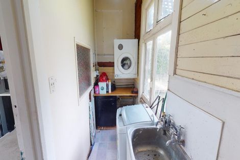 Photo of property in 7 Pirie Street, Palmerston North, 4410