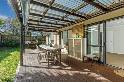 Photo of property in 20 Villino Place, Randwick Park, Auckland, 2105