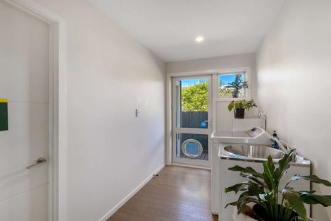 Photo of property in 79 Dunns Avenue, The Pines Beach, 7630