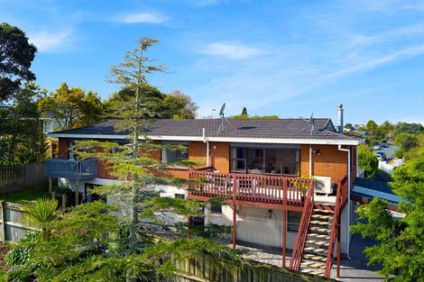 Photo of property in 2/12 Grimshaw Place, Henderson, Auckland, 0612