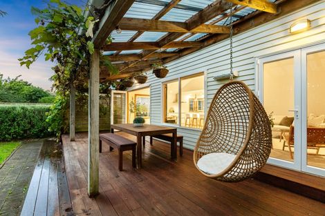 Photo of property in 254 Muritai Road, Eastbourne, Lower Hutt, 5013