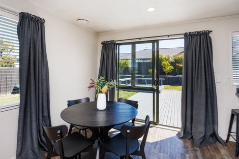 Photo of property in 92 Parnell Heights, Kelvin Grove, Palmerston North, 4414
