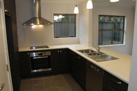 Photo of property in 2/42 Charlemont Street, Whitiora, Hamilton, 3200