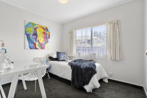 Photo of property in 2/4 Parker Avenue, New Lynn, Auckland, 0600