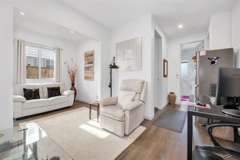 Photo of property in 39 Hikuawa Road, Flat Bush, Auckland, 2019