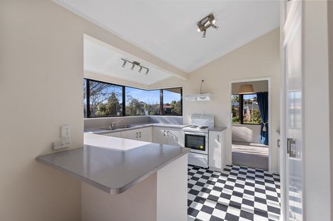 Photo of property in 2 Judena Place, Pukete, Hamilton, 3200