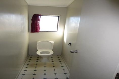 Photo of property in 1 Silkwood Lane, Melville, Hamilton, 3206