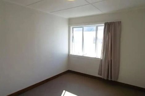 Photo of property in 27 Bulteel Street, New Plymouth, 4310