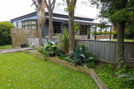 Photo of property in 40 Cox Street, Geraldine, 7930