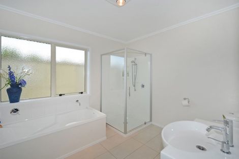 Photo of property in 7 Opal Avenue, Timberlea, Upper Hutt, 5018