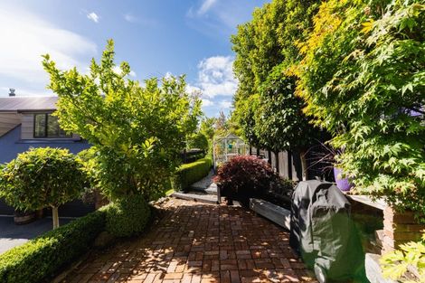 Photo of property in 75 Glenross Street, Glenross, Dunedin, 9011