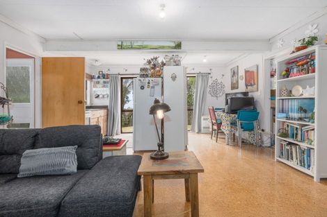 Photo of property in 17 Kinloch Place, Papakowhai, Porirua, 5024
