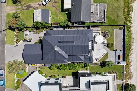 Photo of property in 17 Shaw Road, Waihi Beach, 3611