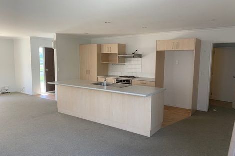Photo of property in 4 Poaka Avenue, Takanini, 2112