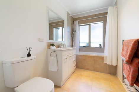 Photo of property in 6 Cresswell Place, Johnsonville, Wellington, 6037