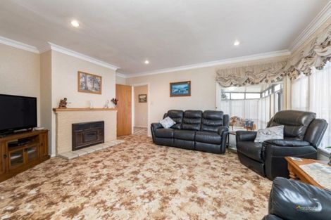 Photo of property in 16 Charles Street, Clouston Park, Upper Hutt, 5018