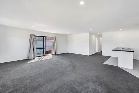 Photo of property in 86 Farquhar Road, Glendene, Auckland, 0602