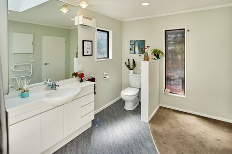 Photo of property in 18 Jeep Road, Raumati South, Paraparaumu, 5032