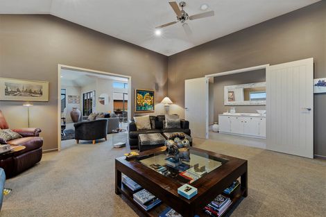 Photo of property in 16 Walnut Grove, Alexandra, 9320