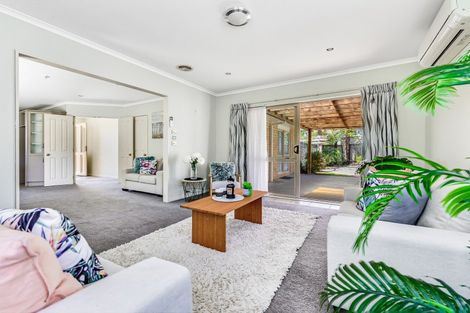 Photo of property in 2 Rochester Place, Nawton, Hamilton, 3200