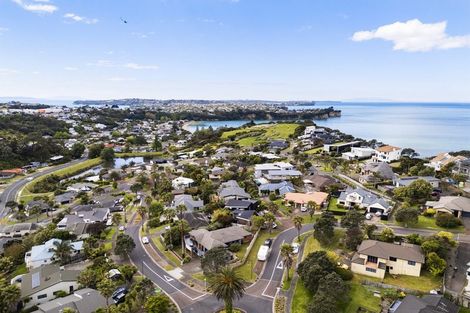 Photo of property in 14 Coralsea Way, Arkles Bay, Whangaparaoa, 0932