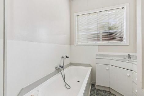 Photo of property in 52 Main Road, Titahi Bay, Porirua, 5022