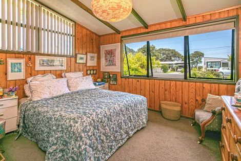 Photo of property in 64 Manaia Road, Tairua, 3508