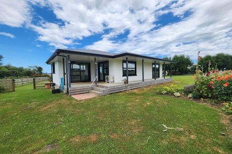 Photo of property in 42 Watt Livingstone Road, Westmere, Wanganui, 4574