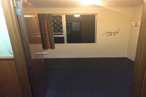 Photo of property in 80 Dundale Avenue, Blockhouse Bay, Auckland, 0600