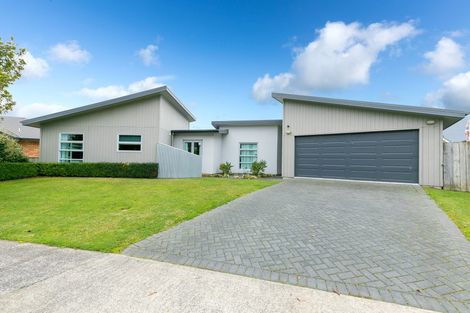 Photo of property in 4 Kirk Close, Rototuna, Hamilton, 3210