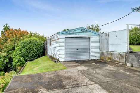 Photo of property in 79 Omata Road, Marfell, New Plymouth, 4310