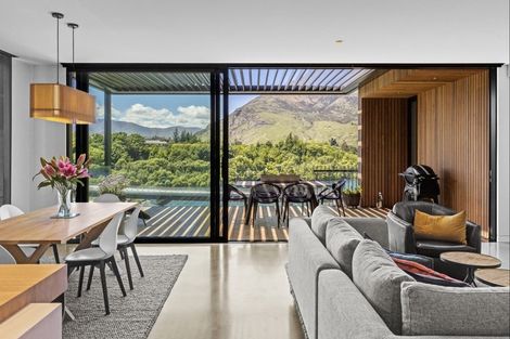 Photo of property in 13 Old Homestead Place, Kawarau Falls, Queenstown, 9300