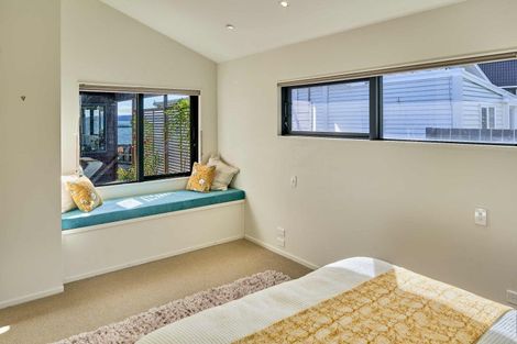 Photo of property in 43 Moana Road, Plimmerton, Porirua, 5026