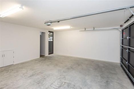 Photo of property in 2/3 Taylors Avenue, Bryndwr, Christchurch, 8052