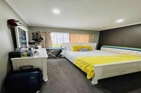 Photo of property in 2/17 Queen Street, Papakura, 2110