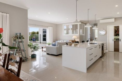 Photo of property in 16 Rexford Heights, Pyes Pa, Tauranga, 3112