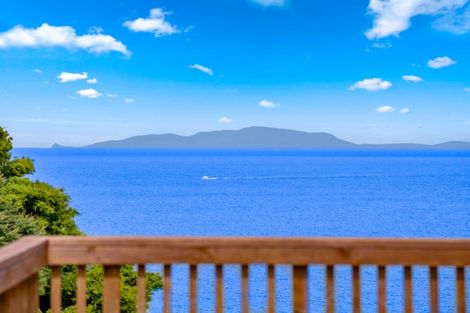 Photo of property in 126-128 Lax Crescent, Leigh, 0985