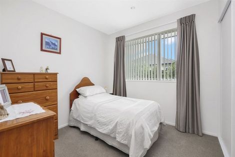 Photo of property in 11 Rue De La Mare, Parklands, Christchurch, 8083