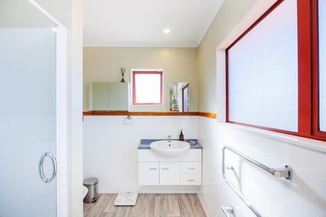 Photo of property in 12 Robbie Street, Foxton Beach, Foxton, 4815