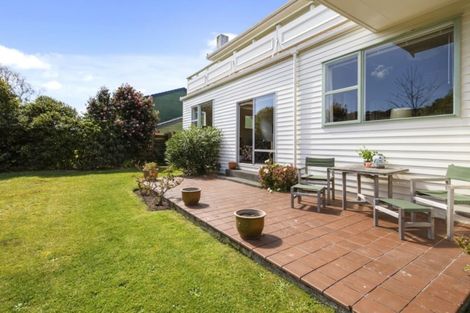Photo of property in 3 Mckeefry Grove, Tawa, Wellington, 5028