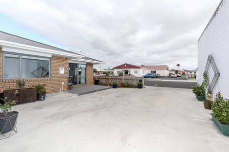 Photo of property in 1/6 Warre Street, Waitara, 4320