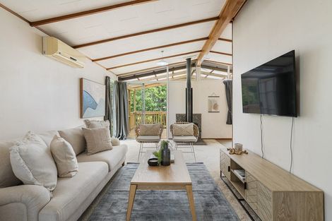 Photo of property in 5 Papa Place, Birkdale, Auckland, 0626