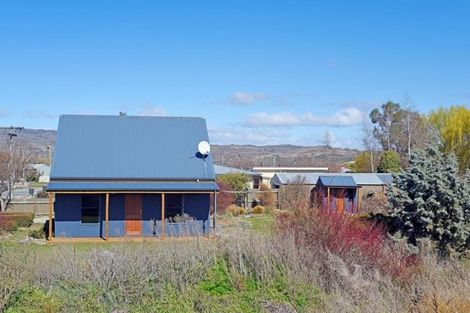 Photo of property in 13 Plunket Street, Omakau, 9376