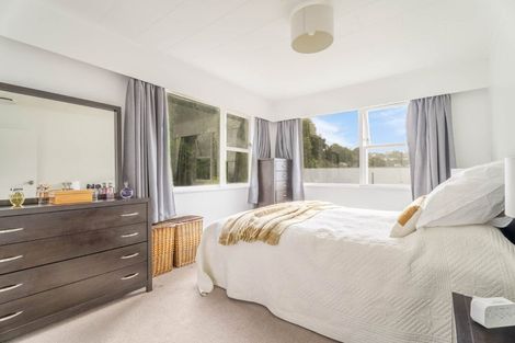 Photo of property in 16 Truscott Avenue, Johnsonville, Wellington, 6037