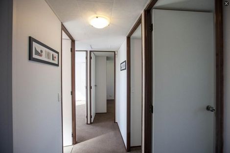 Photo of property in 5 Starforth Place, Henderson, Auckland, 0612