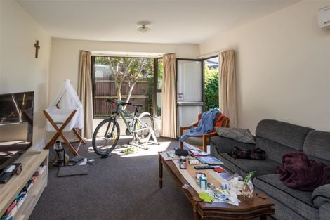 Photo of property in 67 Division Street, Riccarton, Christchurch, 8041
