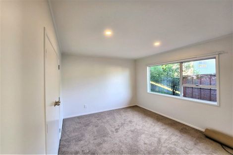 Photo of property in 34 Camelot Place, Glenfield, Auckland, 0629
